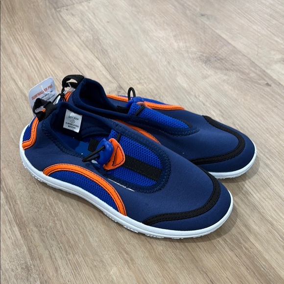 Speedo Other - NEW Big Boys Speedo Surfwalker Pro Water Shoes